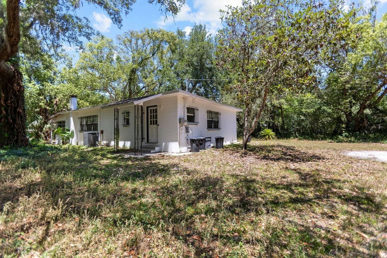 4802 Lane Rd - Photo 2 of 20