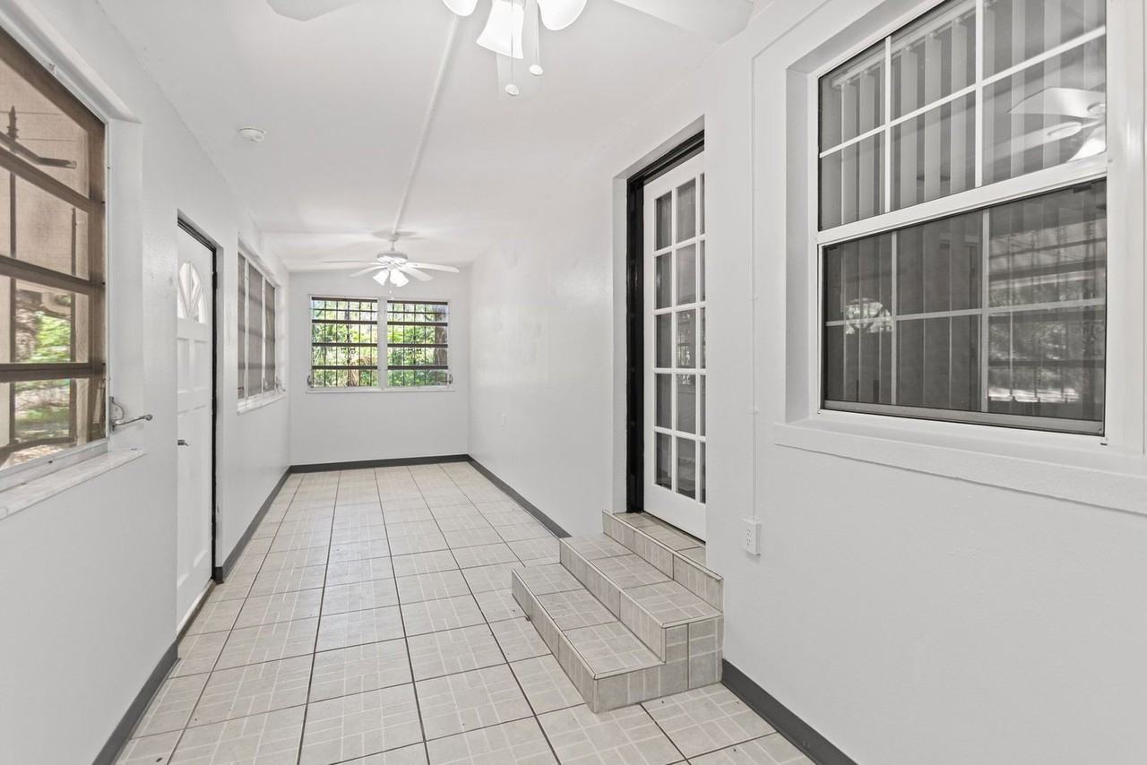 4802 Lane Rd - Photo 4 of 20