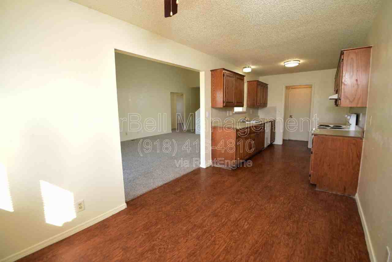 1514 E 73rd Pl - Photo 6 of 20