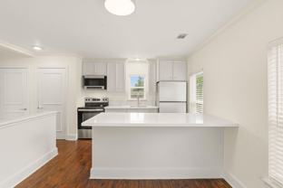 612 W Alabama St #1-2 - Photo 1 of 1