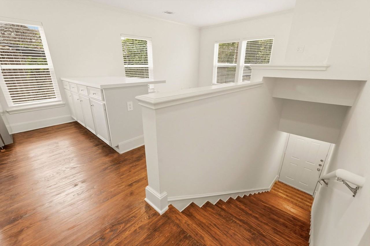 612 W Alabama St #1-2 - Photo 5 of 28