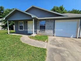6719 Independence St - Photo 1 of 1