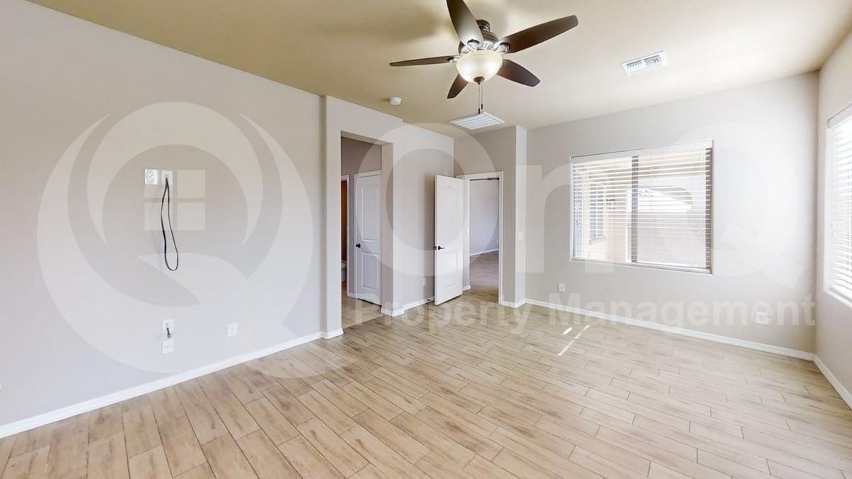 3650 S Arizona Pl - Photo 7 of 23