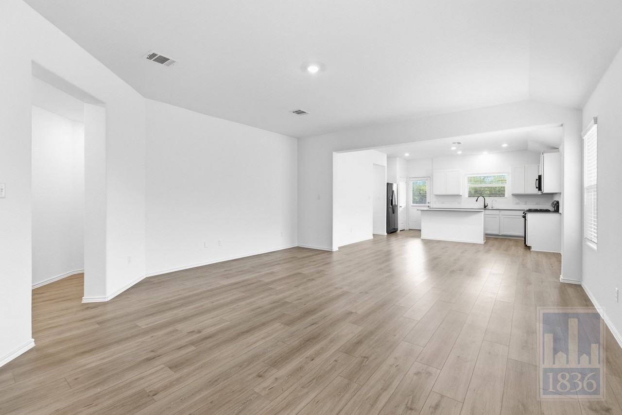 190 Tofalla - Photo 5 of 50