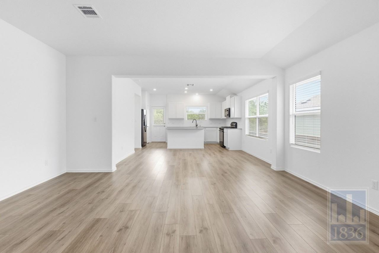190 Tofalla - Photo 6 of 50