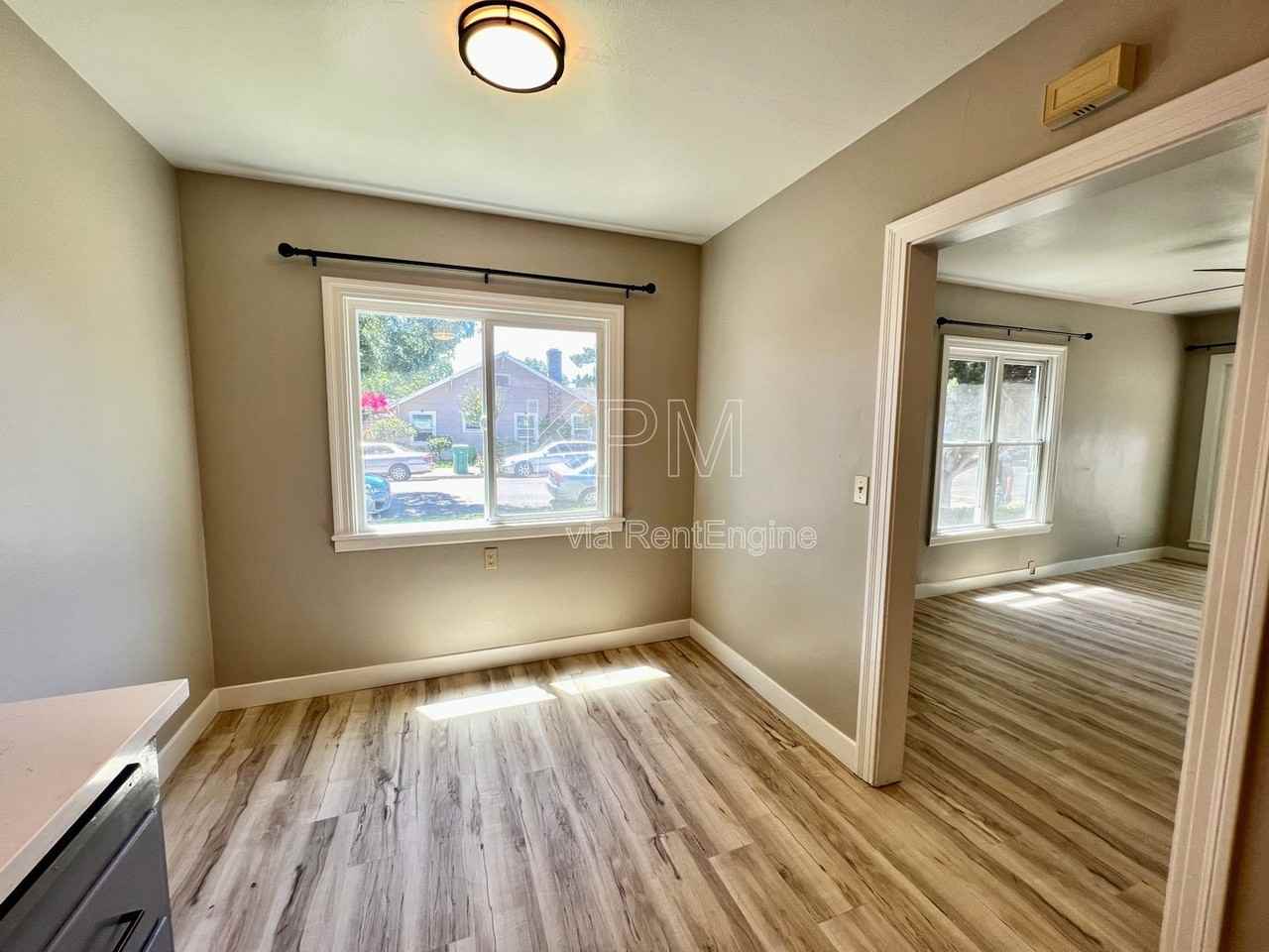 2704 N Hunter St - Photo 6 of 19