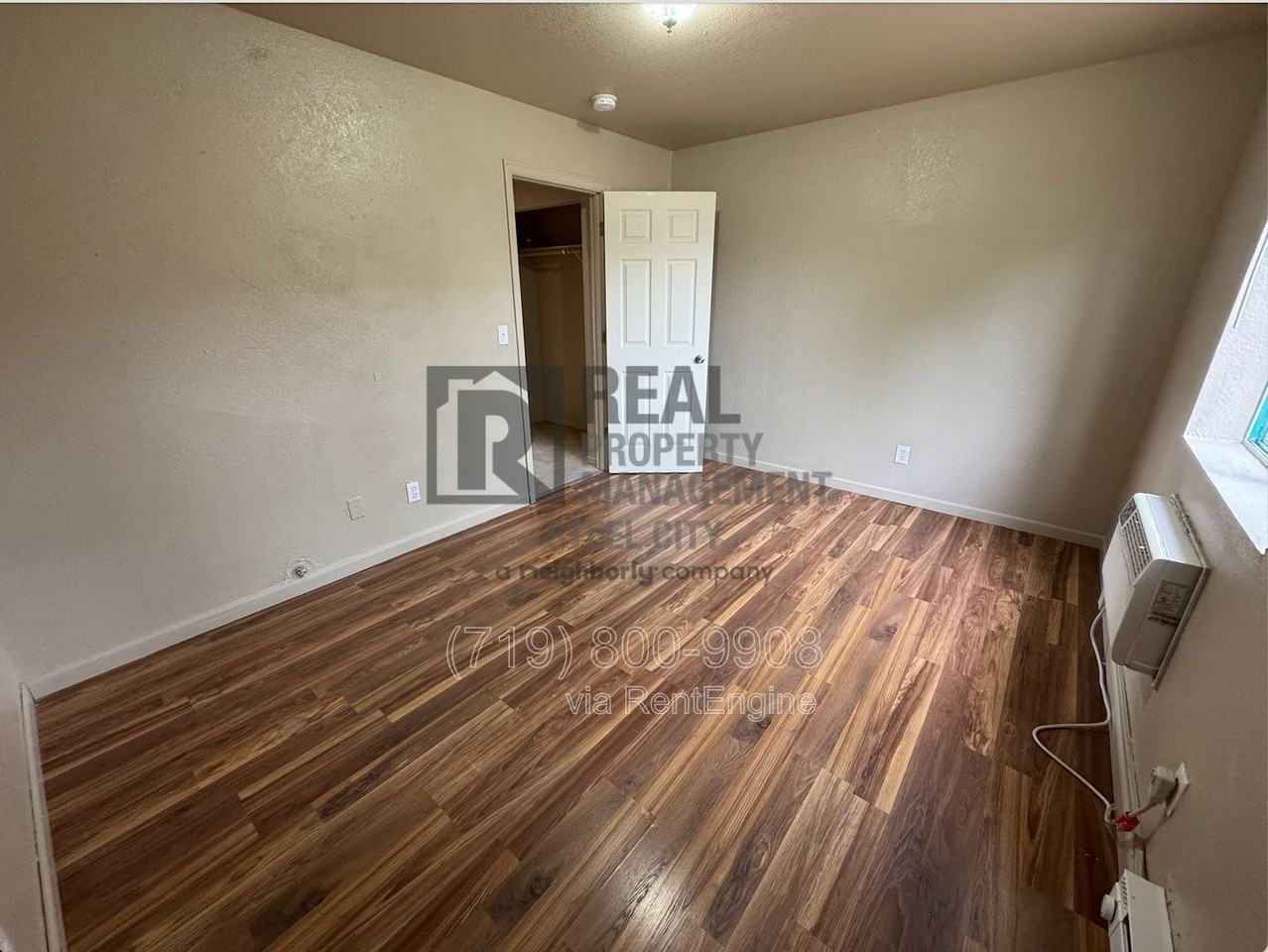 1717 Oakshire Ln #D - Photo 5 of 13