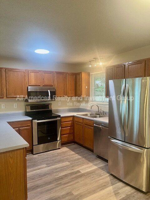 104 Hydac Rd #B - Photo 4 of 13