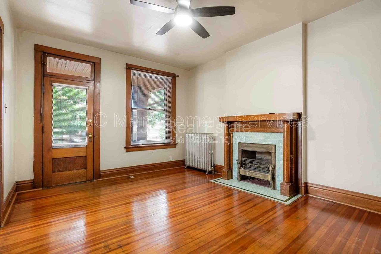 2316 E 12th Ave #4 - Photo 7 of 20