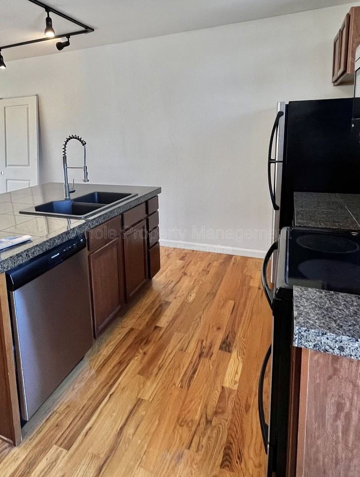 908 Eudora St #1-203 - Photo 7 of 29