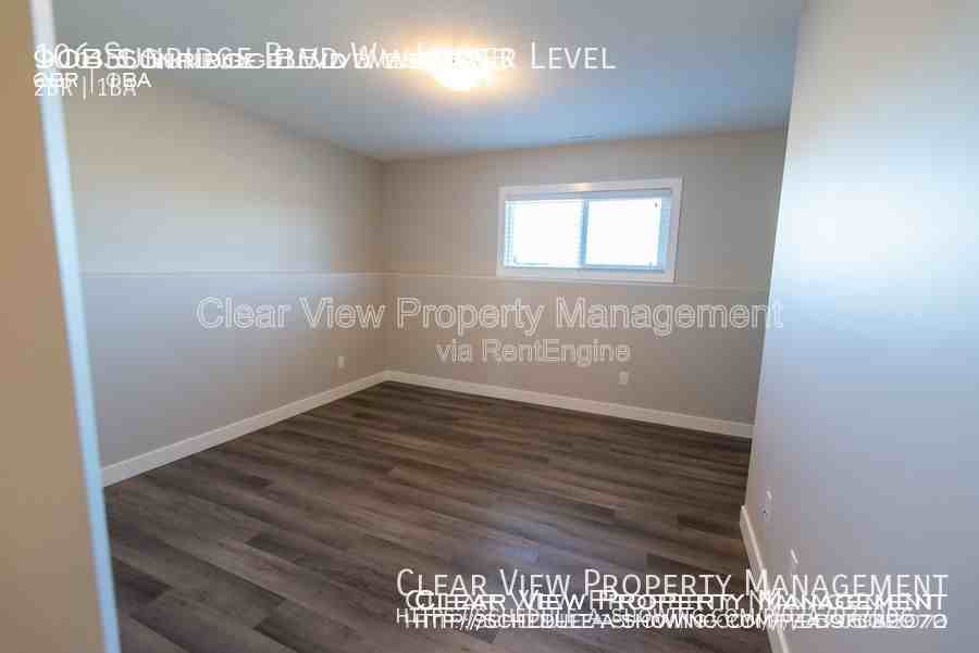 106 Sunridge Blvd W #2 - Photo 5 of 10
