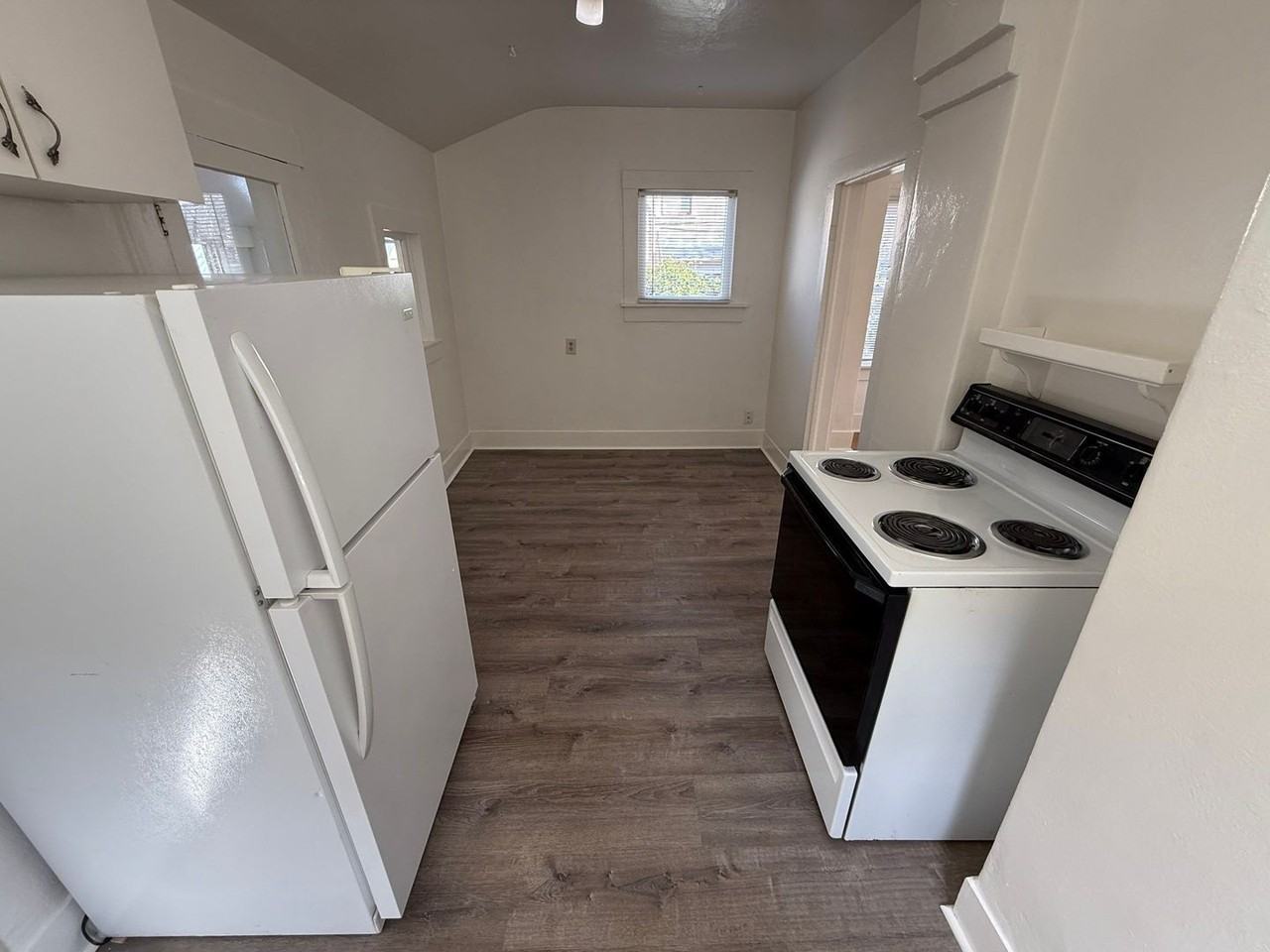 315 Jefferson St - Photo 7 of 15