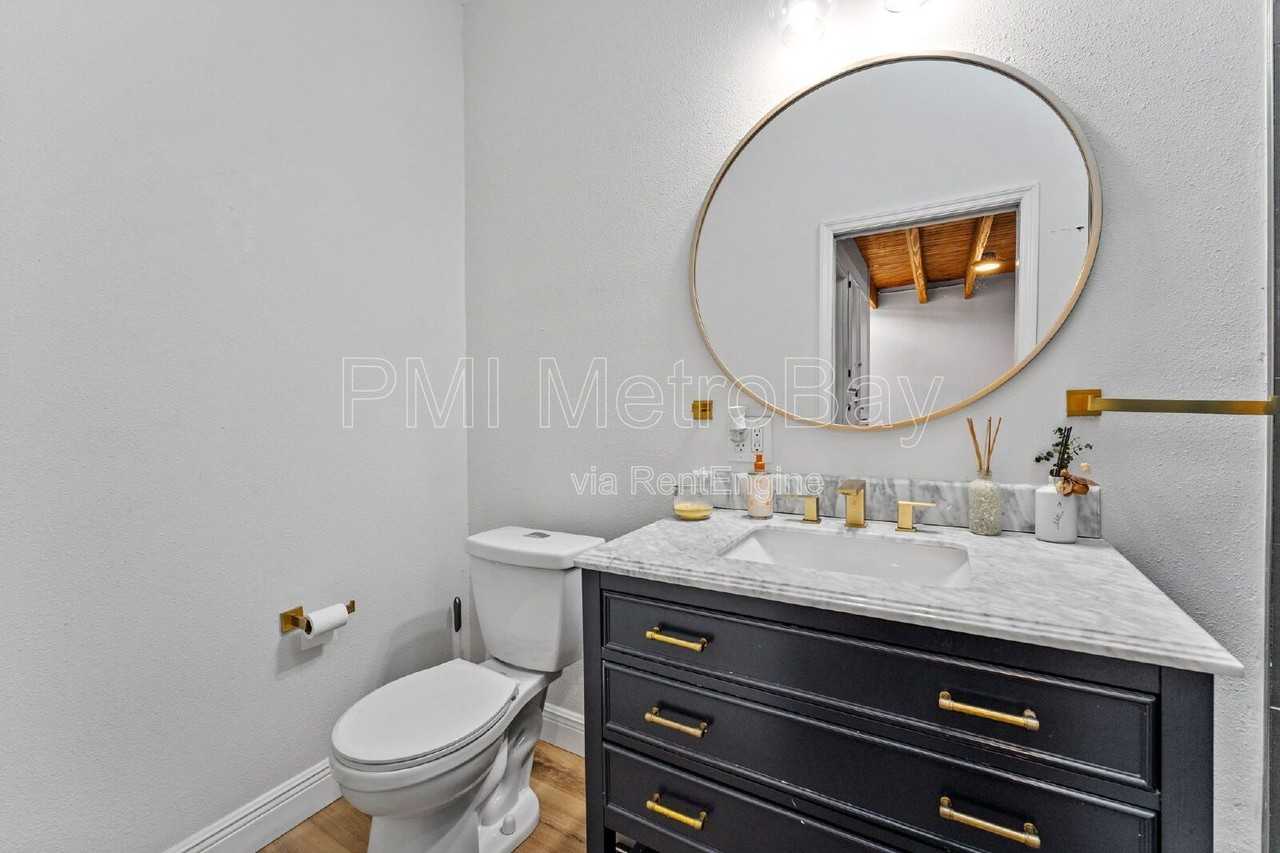 8505 N Lamar St #C - Photo 4 of 27