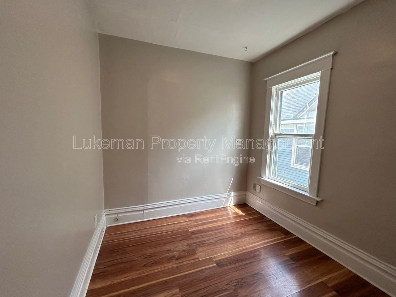 1320 S Westnedge Ave #4 - Photo 5 of 7