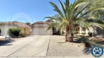 featured image of 1050 E Vernoa St