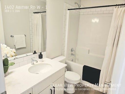 1402 Abitibi Rd W #1 - Photo 5 of 17