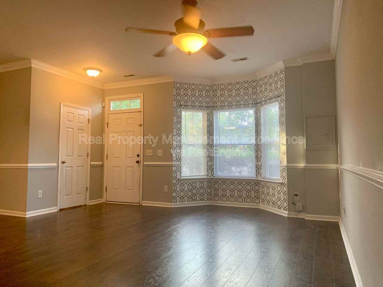 330 Gilman Ln #101 - Photo 3 of 33