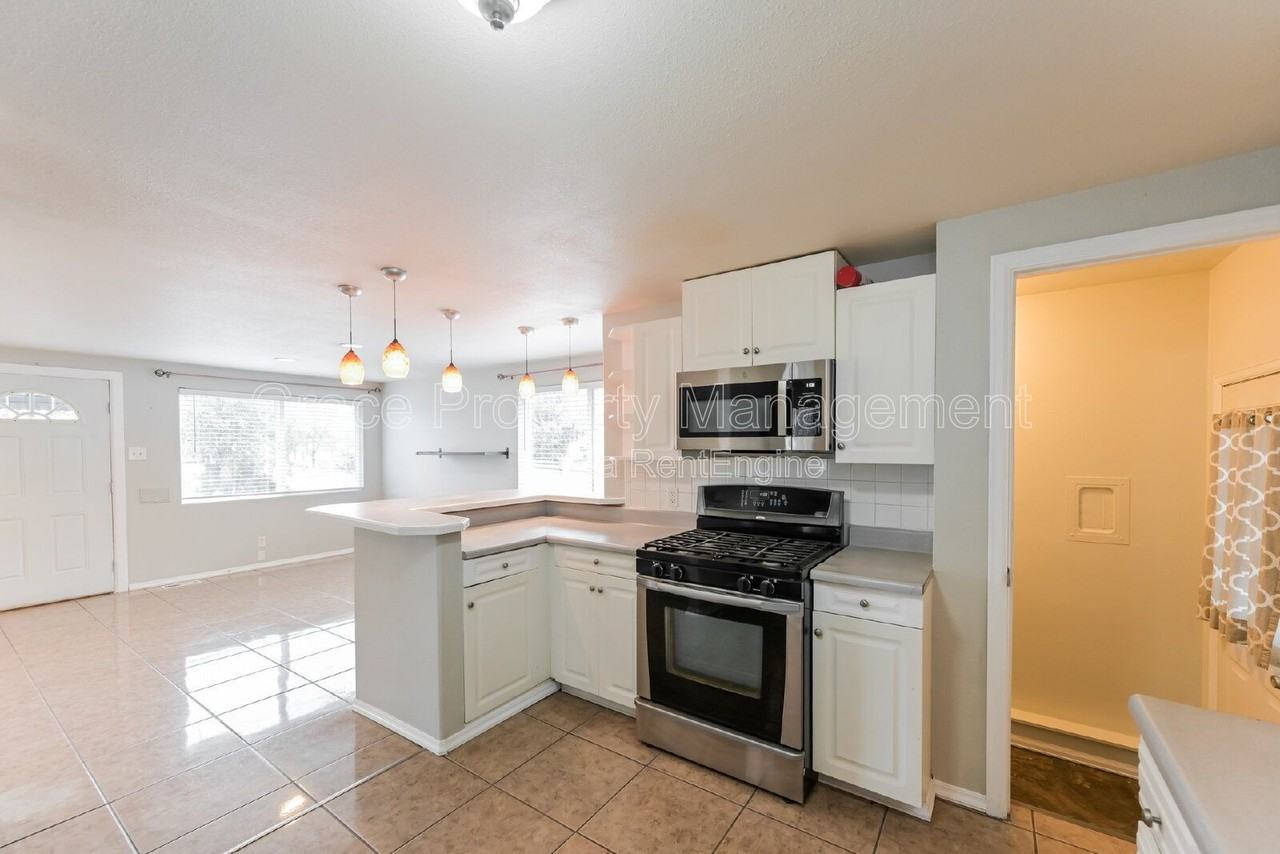 1500 W 50th Ave - Photo 5 of 16