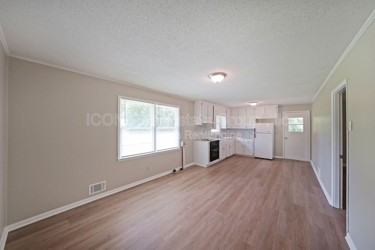 251 Hog Farm Cir - Photo 7 of 25
