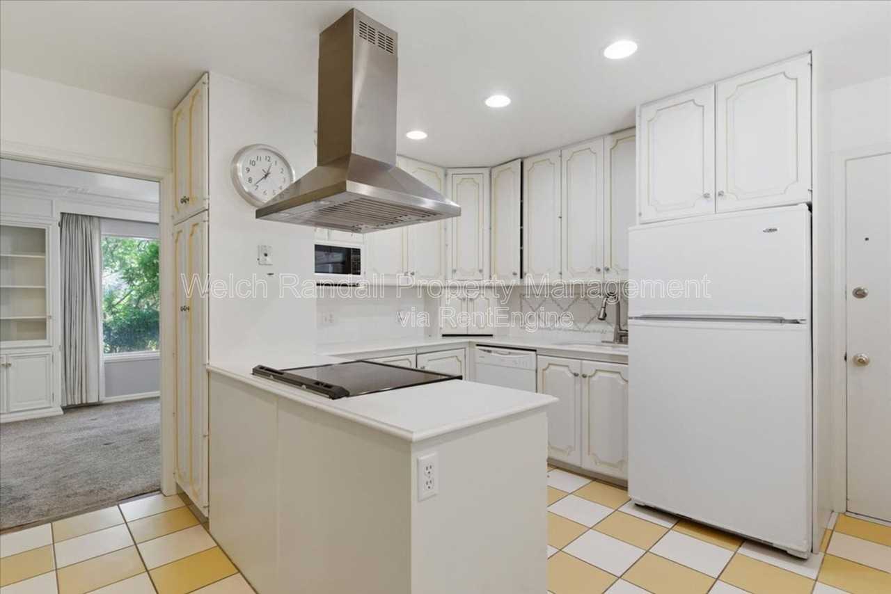 3269 Polk Ave - Photo 6 of 46