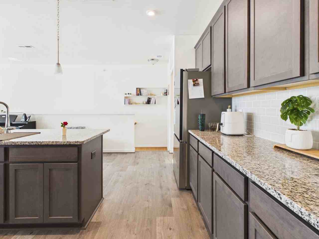 12102 Oxford Landing Dr #204 - Photo 7 of 32
