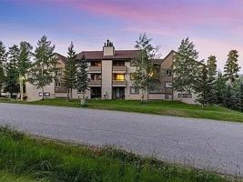 featured image of 1001 Grandview Dr #15