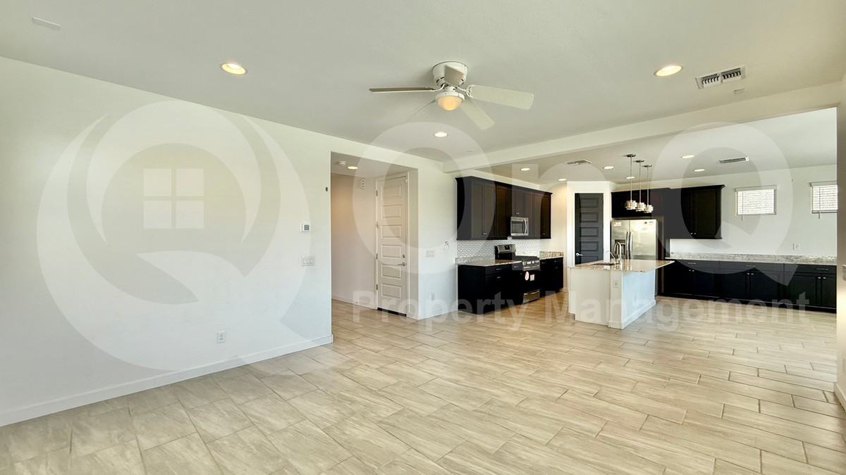 5933 S 25th Ln - Photo 6 of 23