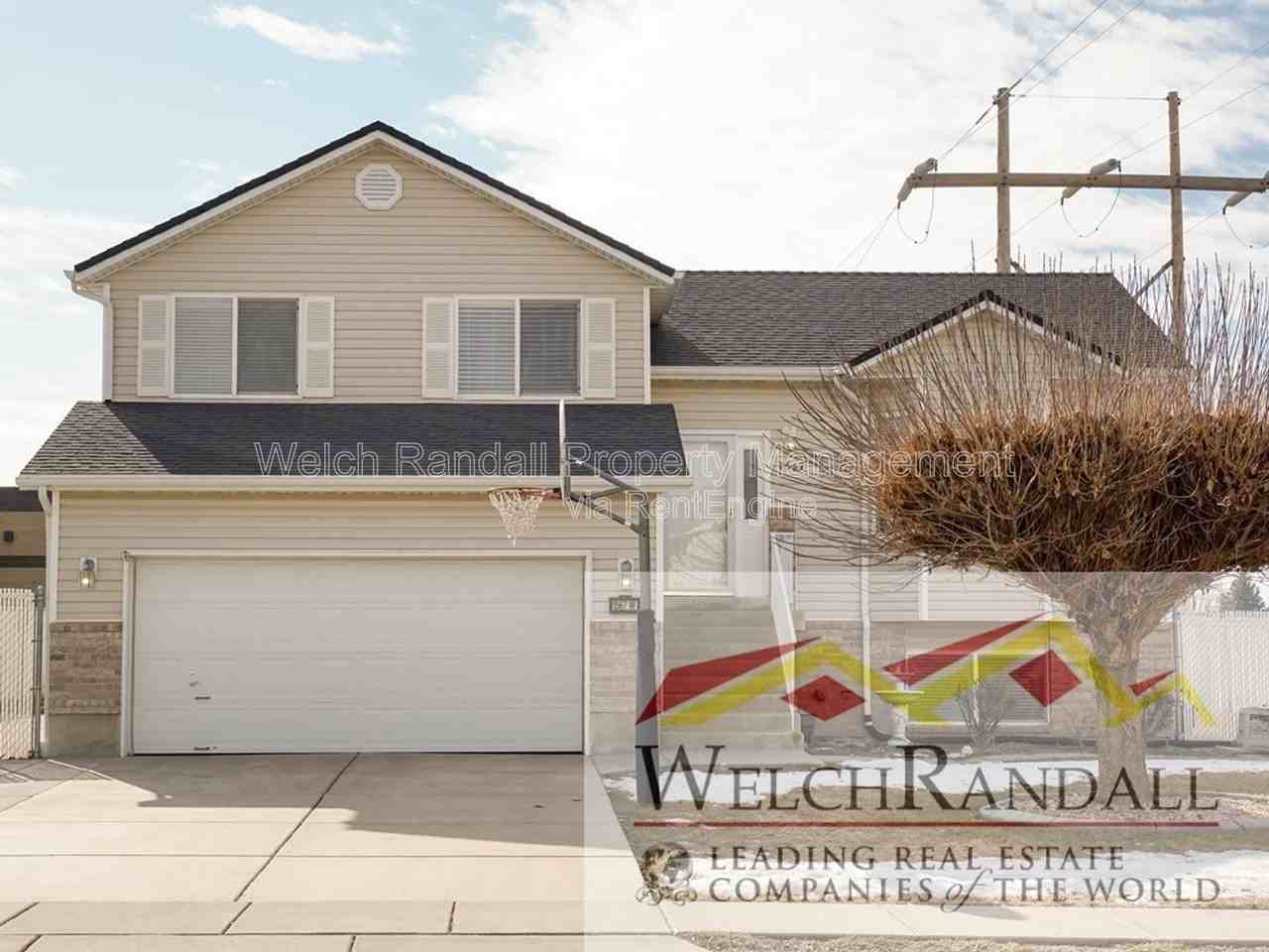 1567 W 1950 N