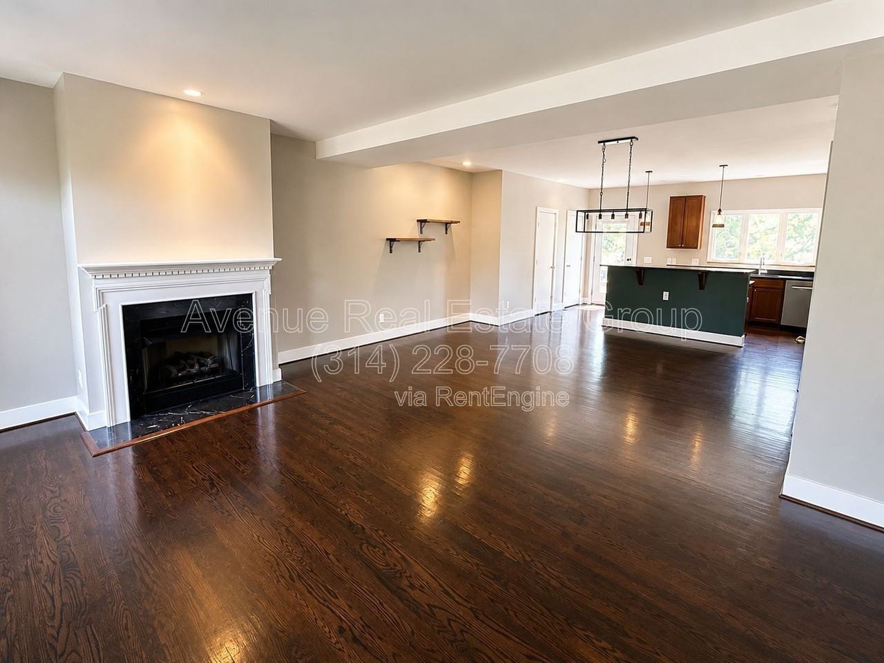 4250 Olive St - Photo 4 of 15