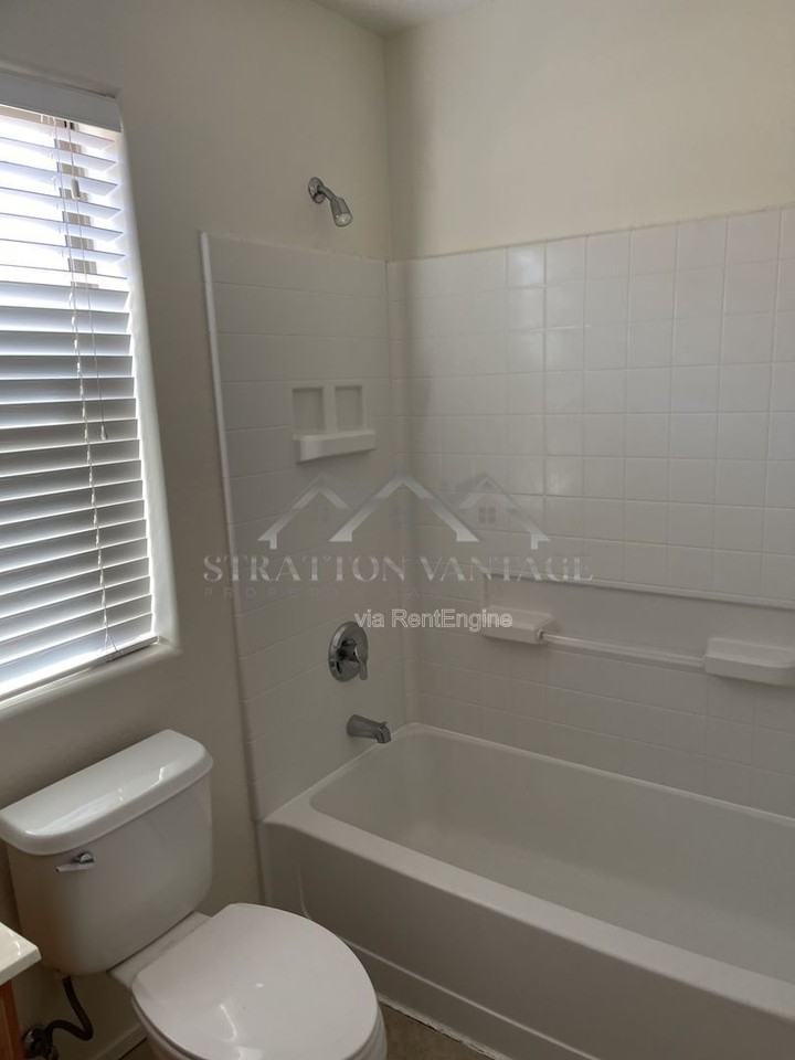 1327 E Weatherby Way - Photo 6 of 13
