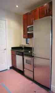 102 East 7th Street - Photo 2 of 5