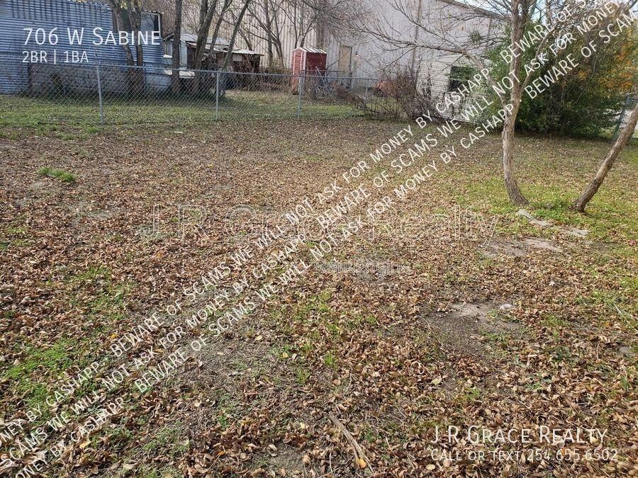 706 W Sabine St - Photo 5 of 11