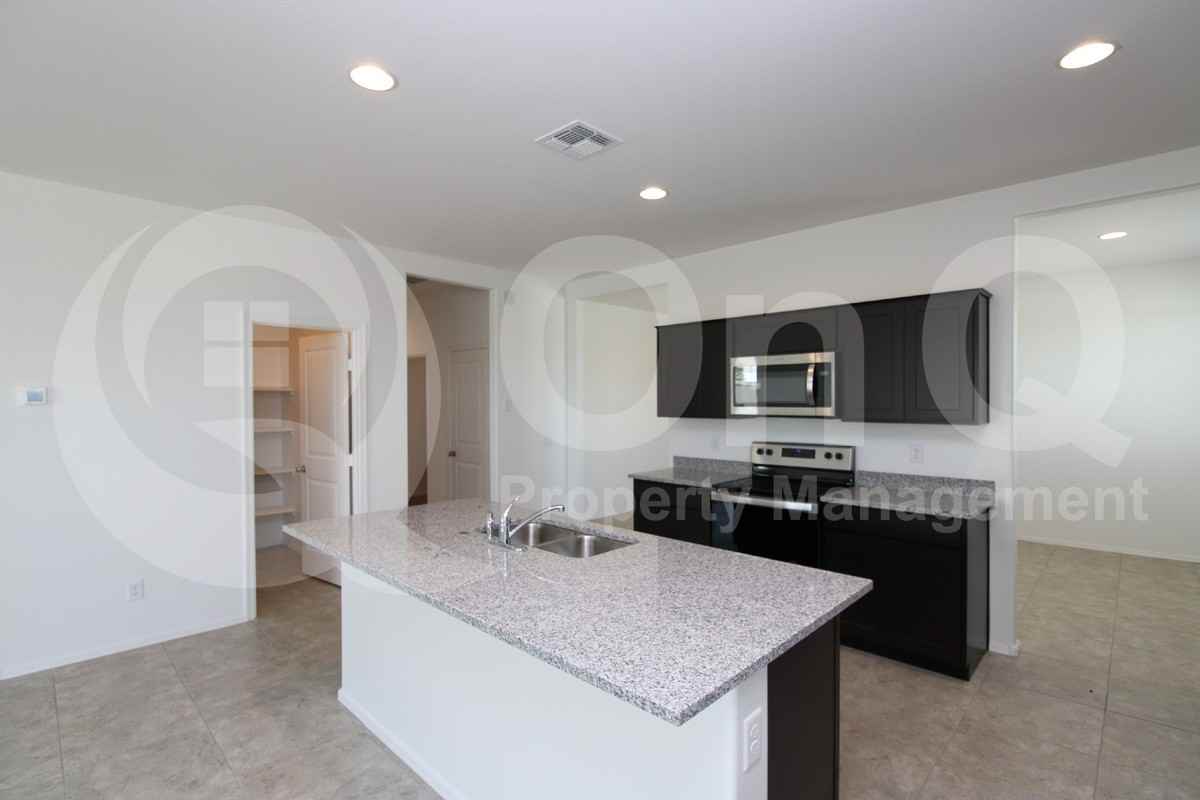 1059 W Falls Canyon Dr - Photo 2 of 33