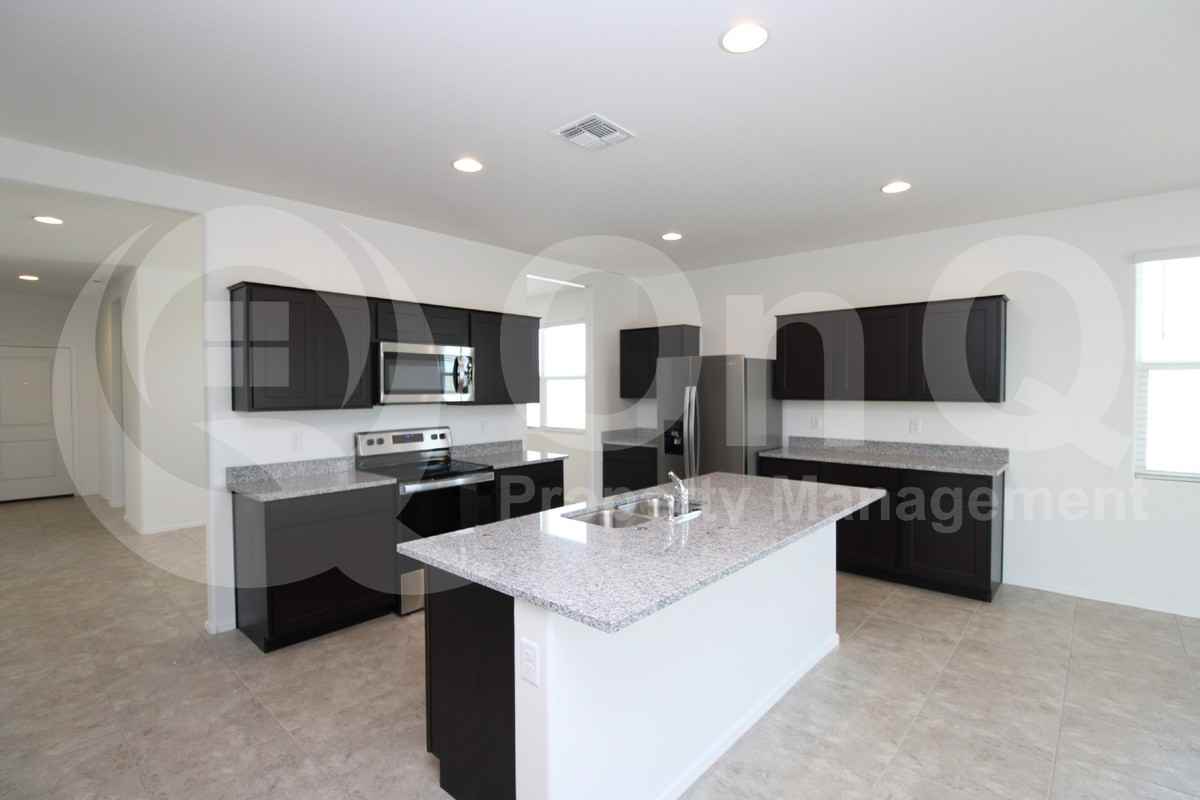 1059 W Falls Canyon Dr - Photo 3 of 33