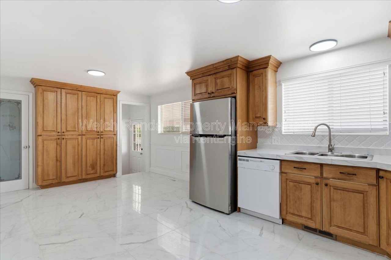 4192 S 3760 W - Photo 6 of 35