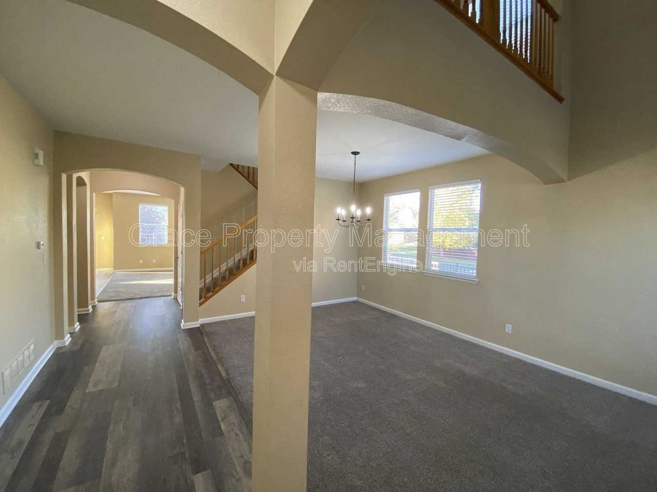 239 Bristlecone St - Photo 2 of 41