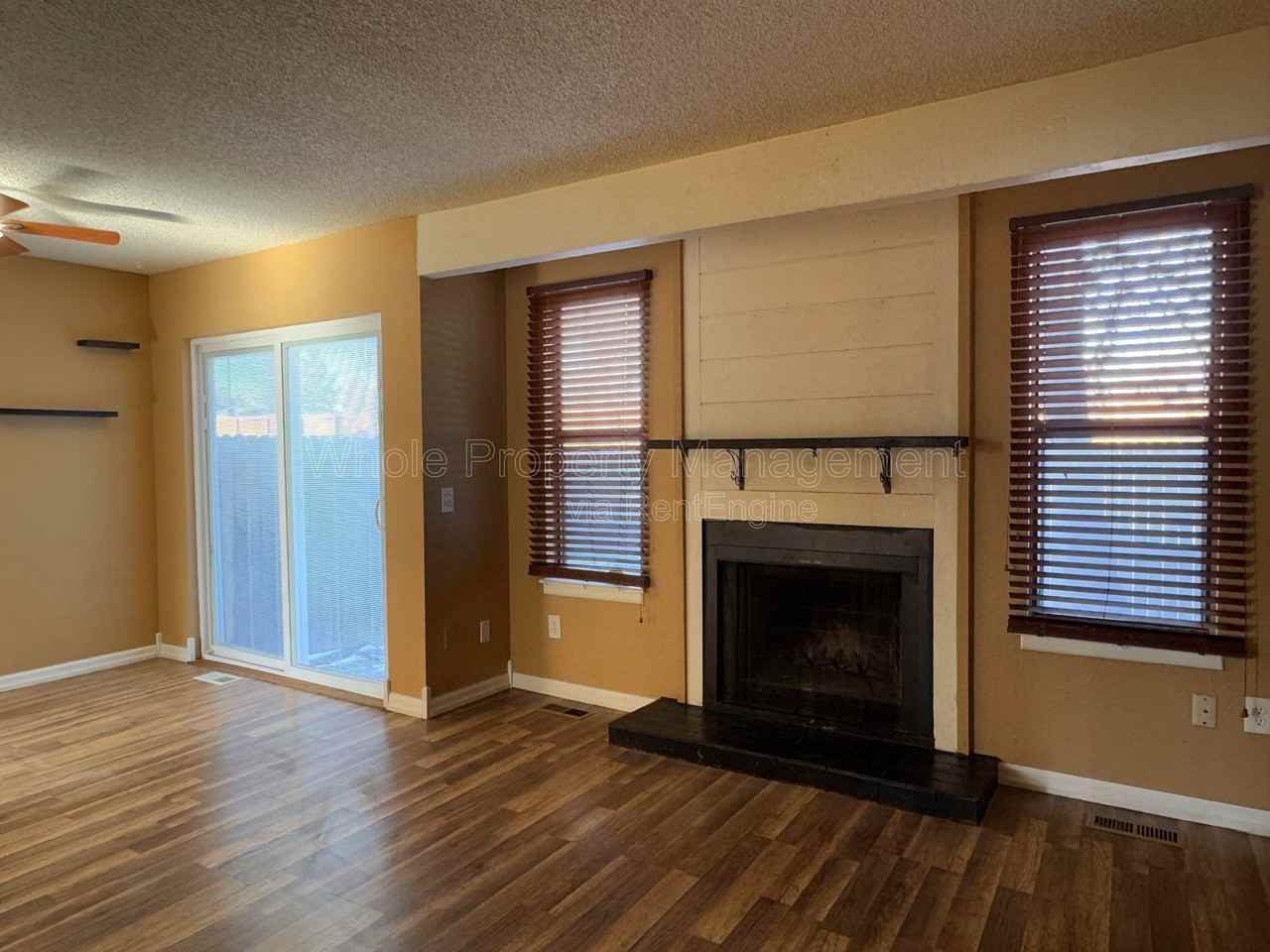 8758 Carr Loop - Photo 7 of 36