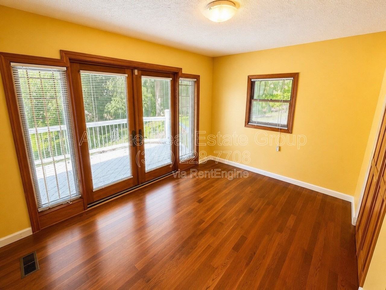 1 Wynstay Ave - Photo 4 of 8