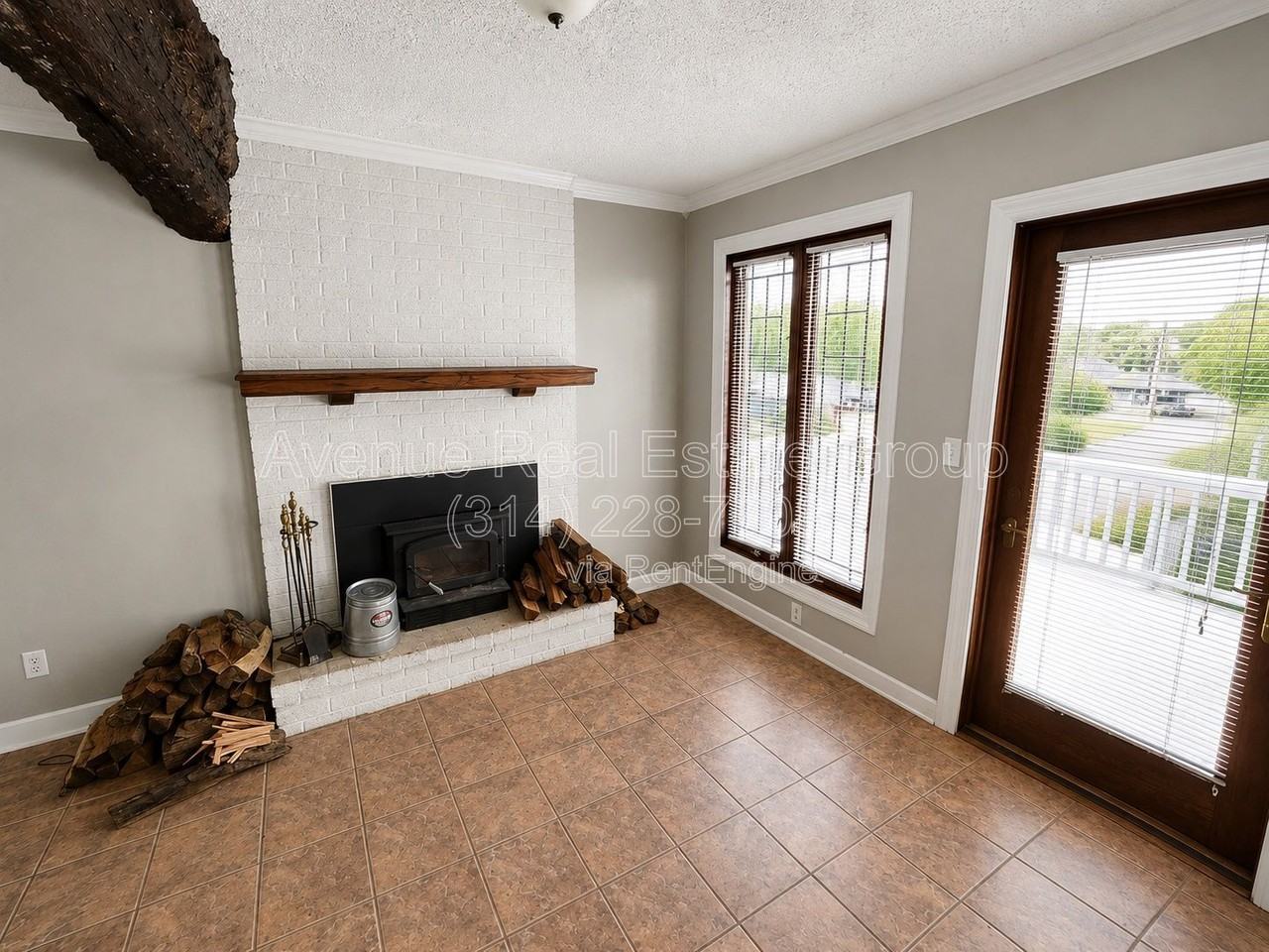 1 Wynstay Ave - Photo 6 of 8