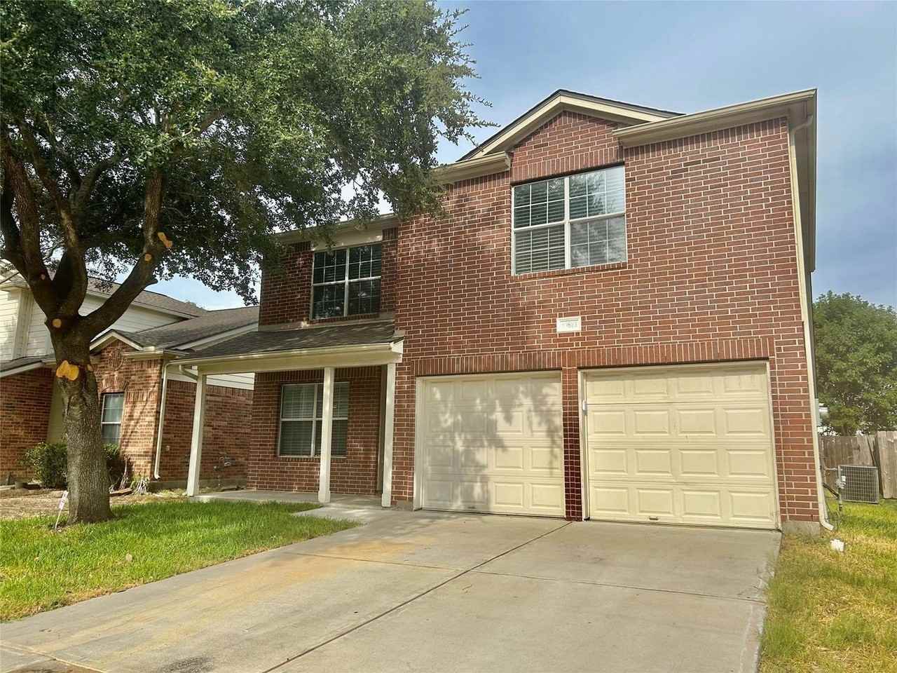 10623 Sugar Trace Dr - Photo 4 of 38