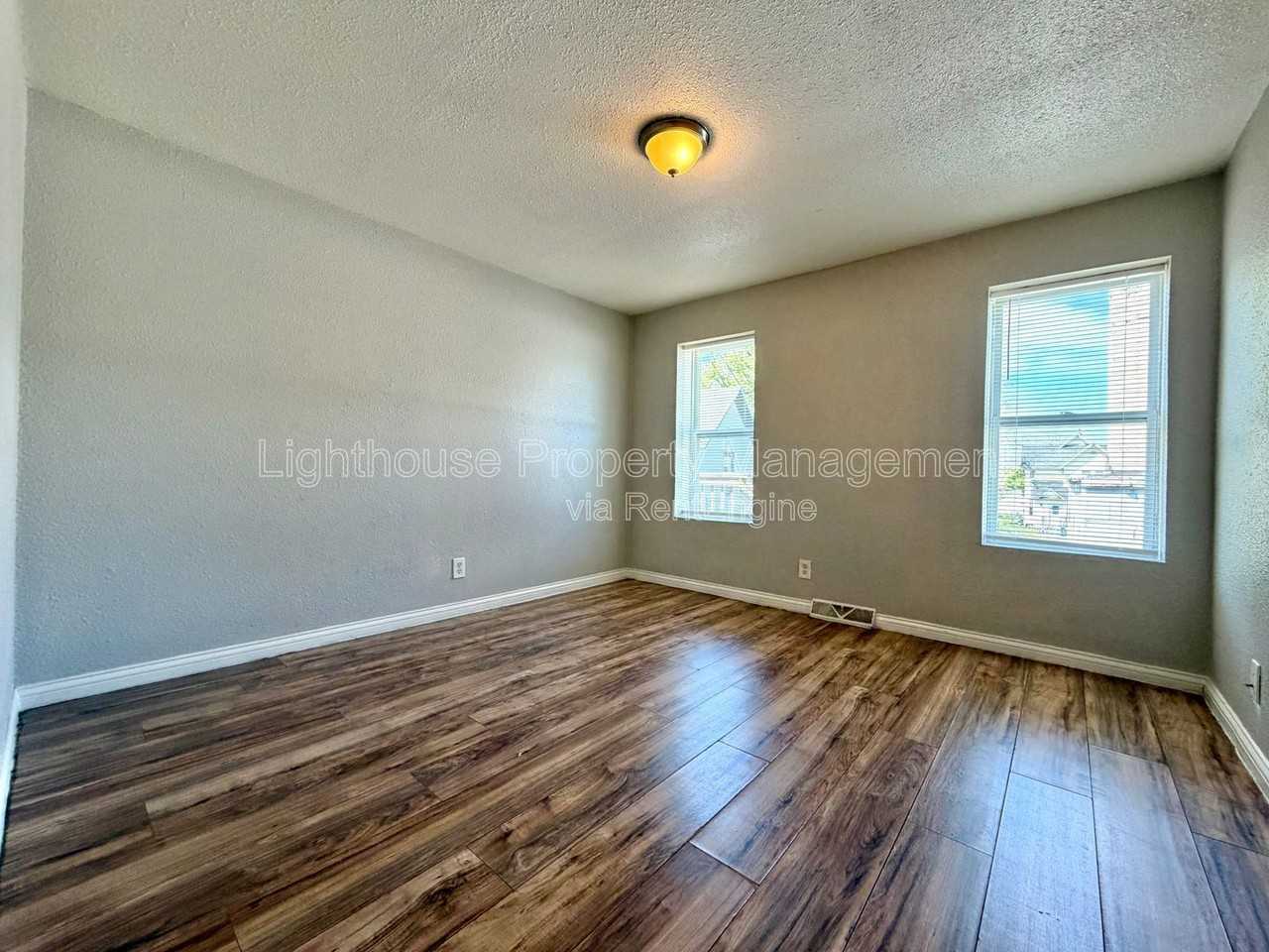 273 E Forest Ave #6 - Photo 5 of 16