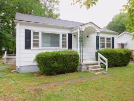 featured image of 3407 Derby Pl