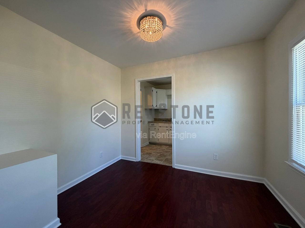508 Richmond Ave - Photo 7 of 17
