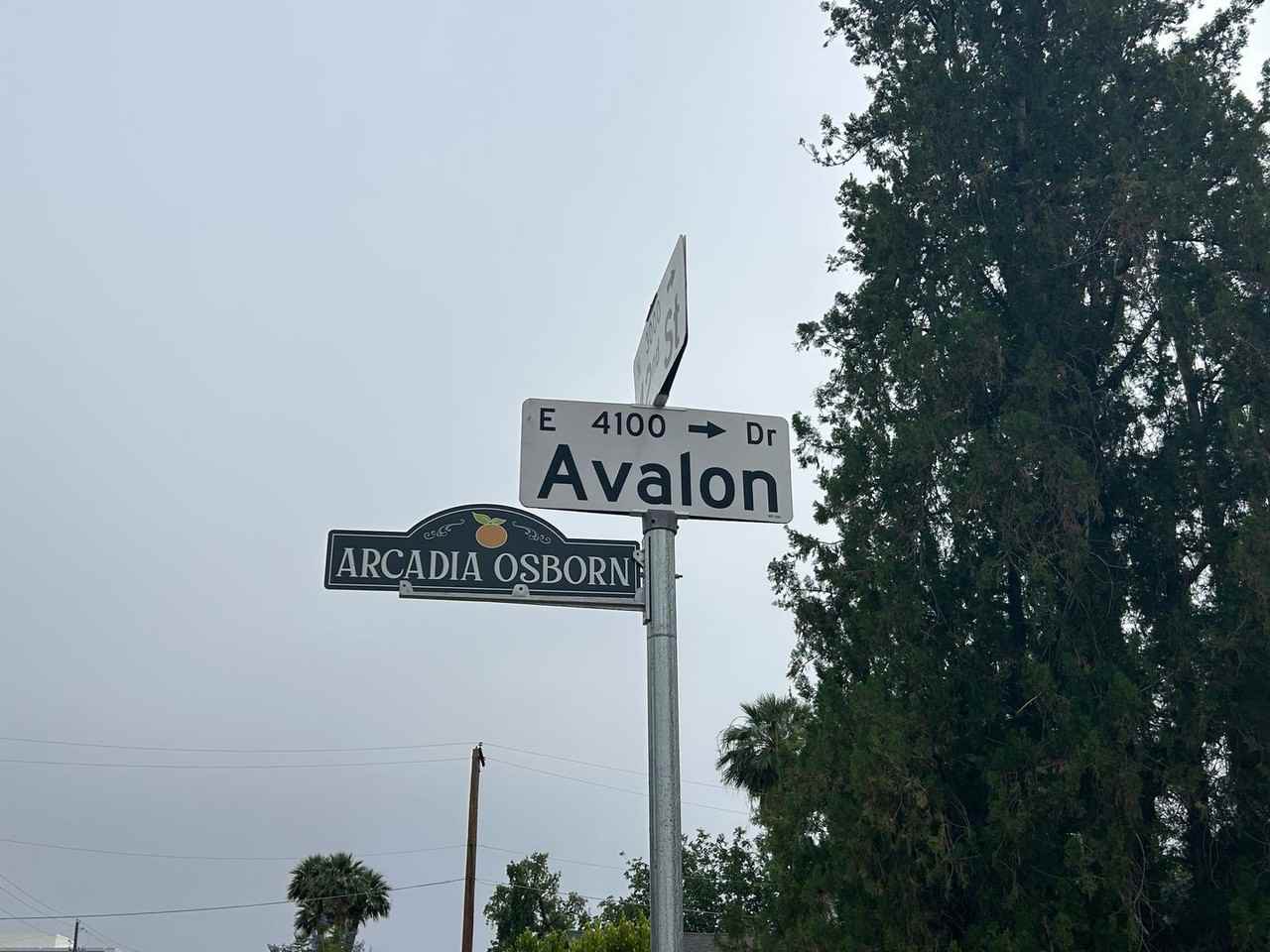 4016 E Avalon Dr