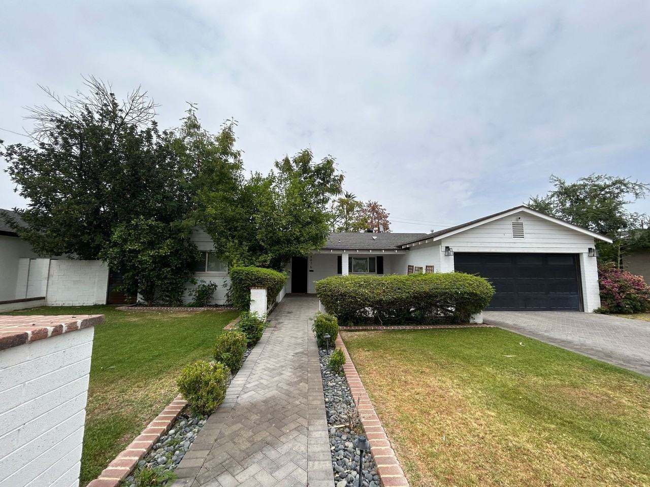 4016 E Avalon Dr - Photo 2 of 41