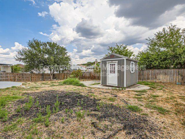 7122 Teton Rdg - Photo 5 of 32
