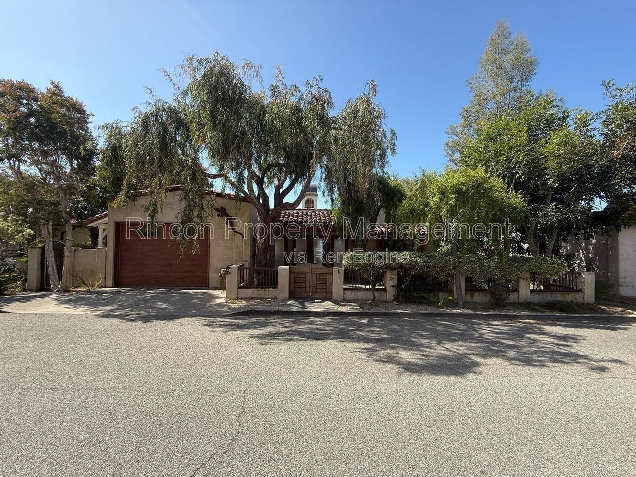 2166 Palomar Ave - Photo 2 of 27