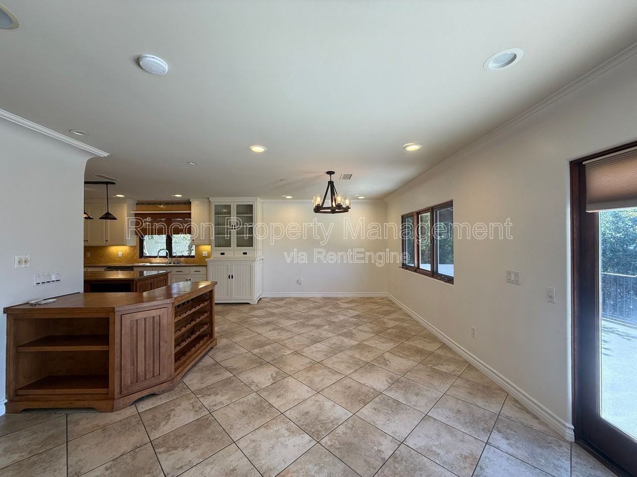 2166 Palomar Ave - Photo 6 of 27