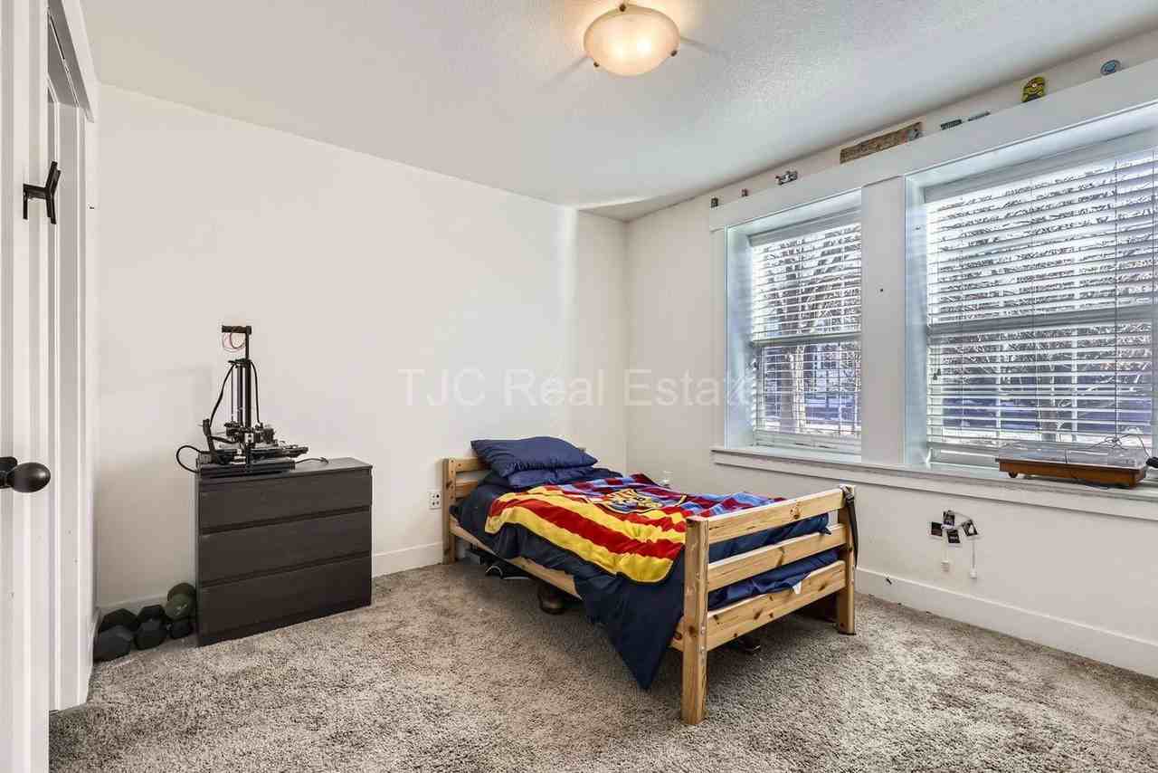 3381 N Xenia St - Photo 6 of 11