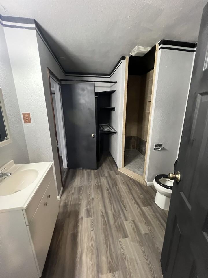 620 Hospital Rd #14983534 - Photo 2 of 19